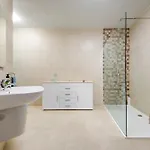 Apartment Relax & Unwind In Spacious By Sf Homes *