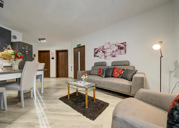 Apartament Relax & Unwind In Spacious By Sf Homes