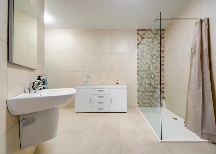 Apartament Relax & Unwind In Spacious By Sf Homes *