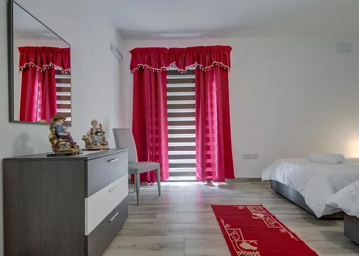 Relax & Unwind In Spacious By Sf Homes Apartament *