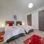 Relax & Unwind In Spacious By Sf Homes Apartament