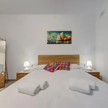 Relax & Unwind In Spacious By Sf Homes Siggiewi